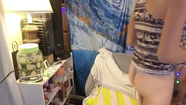 cunty tranny lydia online show from March 5, 2025, 4:56 am