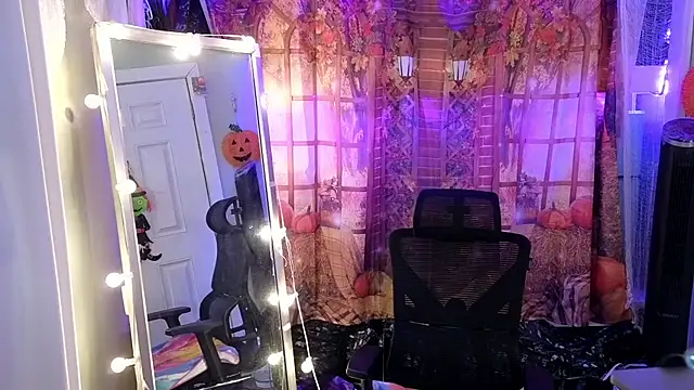 cunty tranny lydia online show from November 13, 2025, 5:22 am