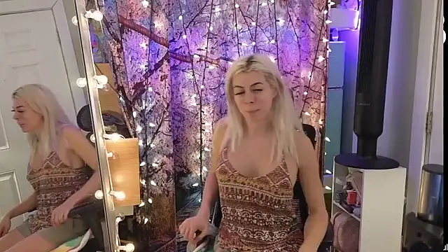 Snapshot of cunty_tranny_lydia chatting on May 20, 2026, 5:15 am cunty tranny lydia online show from May 20, 2026, 5:15 am