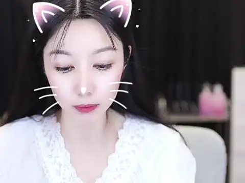 Nuyoah-77 online show from September 30, 2025, 4:02 pm