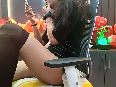 GoldnessAishu online show from February 4, 2025, 9:41 pm