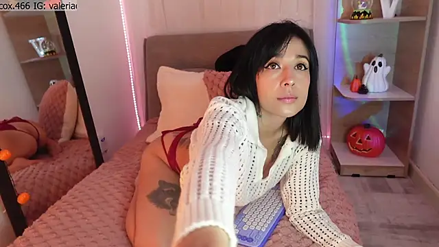 ValeriaCox online show from October 19, 2025, 5:26 pm