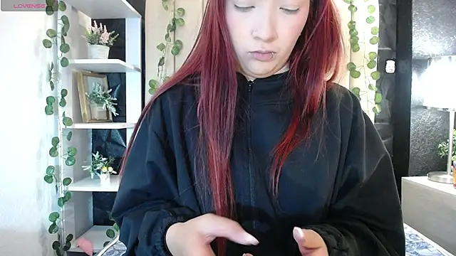 Mia Rinn online show from February 21, 2025, 1:55 pm