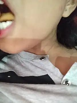 Snapshot of Hotty-Divya chatting on May 31, 2026, 8:42 am Hotty-Divya online show from May 31, 2026, 8:42 am