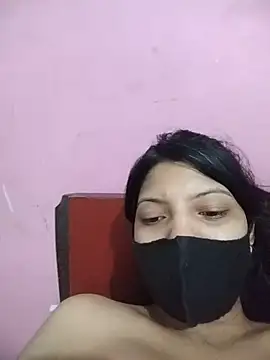 Snapshot of Hotty-Divya chatting on May 30, 2026, 3:35 am Hotty-Divya online show from May 30, 2026, 3:35 am