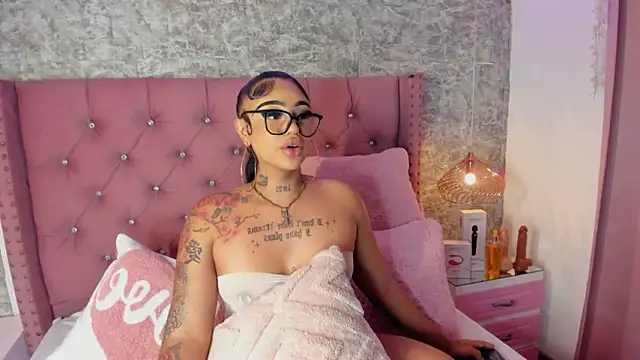 Mia Jansen online show from February 21, 2026, 1:57 pm