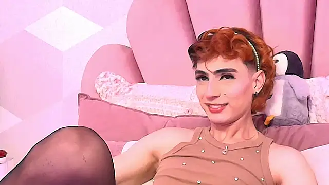 KylieMonnett online show from February 10, 2026, 11:59 pm