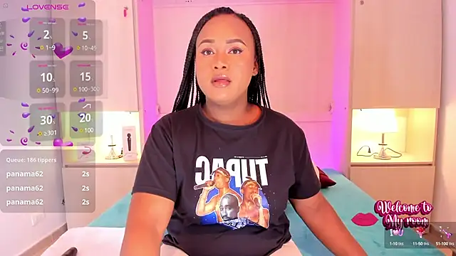 EmilyyStuart online show from March 11, 2025, 3:58 am