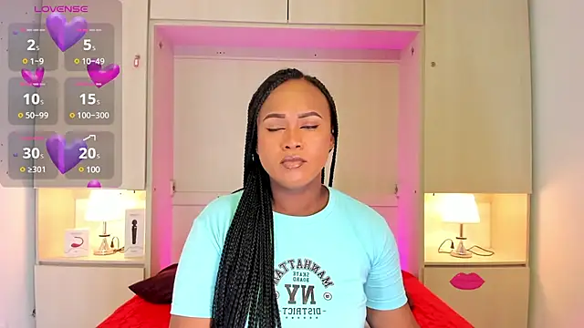 EmilyyStuart online show from March 13, 2025, 3:44 am