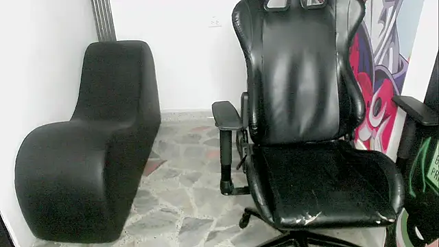 zacariasss  online show from December 28, 2024, 8:58 am