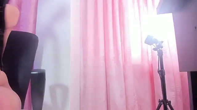 Elii ross online show from March 14, 2025, 4:09 pm