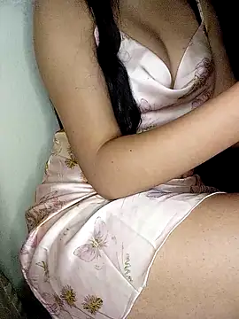 Snapshot of Patrona-fifi chatting on November 14, 2025, 12:25 am Patrona-fifi online show from November 14, 2025, 12:25 am