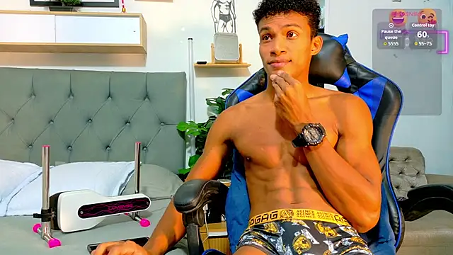 Snapshot of Ryan_Vergon chatting on July 6, 2026, 2:24 pm Ryan Vergon online show from July 6, 2026, 2:24 pm