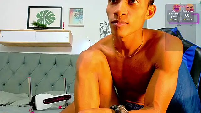 Snapshot of Ryan_Vergon chatting on July 9, 2026, 12:37 pm Ryan Vergon online show from July 9, 2026, 12:37 pm