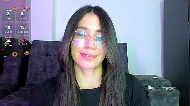 Snapshot of emmadiaz1 chatting on January 7, 2025, 1:49 am emmadiaz1 online show from January 7, 2025, 1:49 am