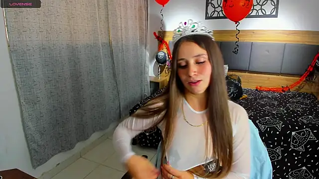 martina lujann online show from October 31, 2025, 1:19 pm