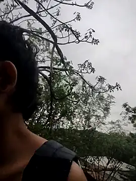 Juan Hotcaliemte online show from April 15, 2026, 12:32 pm