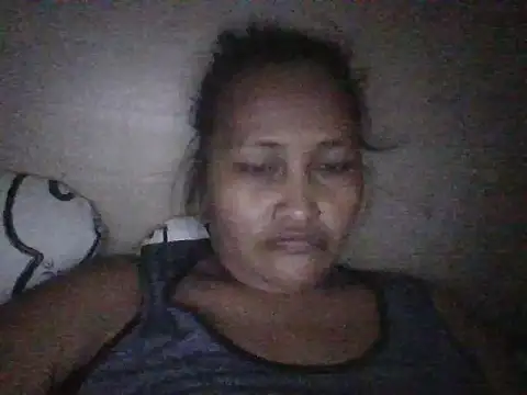 Snapshot of Sweetchuby1995 chatting on July 6, 2026, 7:37 am Sweetchuby1995 online show from July 6, 2026, 7:37 am