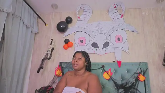 Alexa roussee online show from October 31, 2025, 12:13 pm