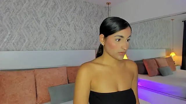 AishaPeyton online show from March 13, 2025, 3:06 pm