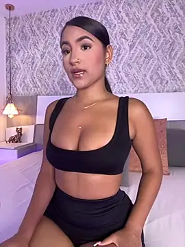 AishaPeyton online show from September 26, 2025, 5:42 pm