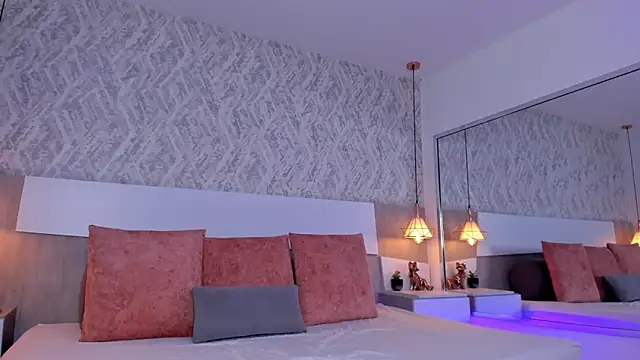 AishaPeyton online show from March 18, 2025, 6:28 pm