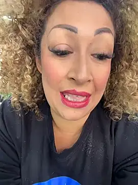 Snapshot of Katti_Barrera chatting on June 24, 2026, 7:55 pm Katti Barrera online show from June 24, 2026, 7:55 pm