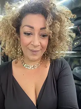 Snapshot of Katti_Barrera chatting on July 19, 2026, 7:32 pm Katti Barrera online show from July 19, 2026, 7:32 pm
