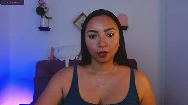 Emmi Cam online show from September 10, 2025, 2:10 am