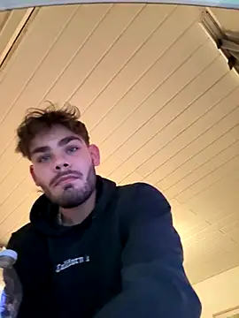 JuNIs  online show from October 19, 2025, 7:16 pm