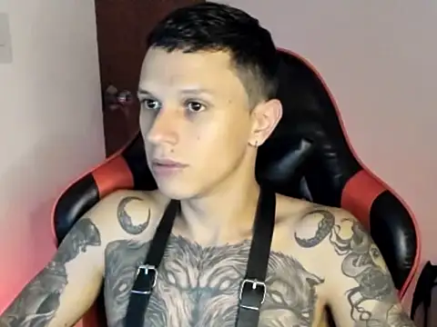 goodboy69l online show from April 18, 2026, 9:04 pm