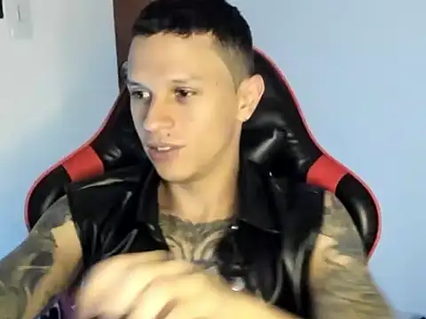 Snapshot of goodboy69l chatting on May 28, 2026, 10:37 pm goodboy69l online show from May 28, 2026, 10:37 pm