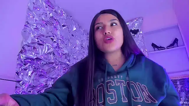 Snapshot of SarahStones chatting on November 29, 2025, 7:19 am SarahStones online show from November 29, 2025, 7:19 am