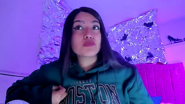 Snapshot of SarahStones chatting on November 27, 2025, 10:54 pm SarahStones online show from November 27, 2025, 10:54 pm