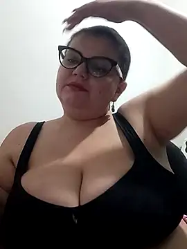 Madisonpalacio online show from October 14, 2025, 10:42 pm