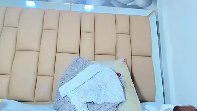 mss samy online show from December 16, 2025, 3:11 am