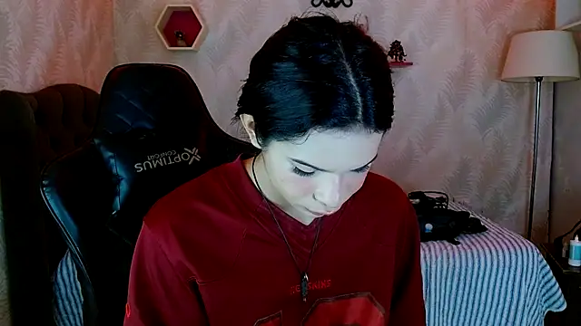 Snapshot of andy_bell_x chatting on October 27, 2025, 4:02 am andy bell x online show from October 27, 2025, 4:02 am