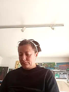 MariaAnaSunshine online show from September 29, 2025, 7:48 am