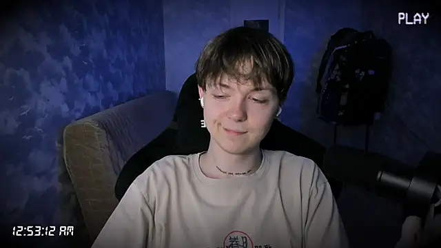 charonbaby1 online show from September 21, 2025, 9:53 pm