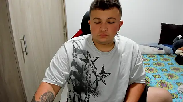AndresChuboi online show from July 5, 2026, 4:30 am