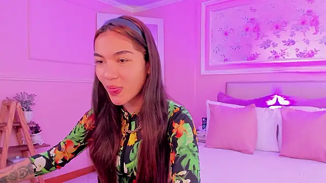 scarlet castro online show from March 9, 2026, 4:10 pm