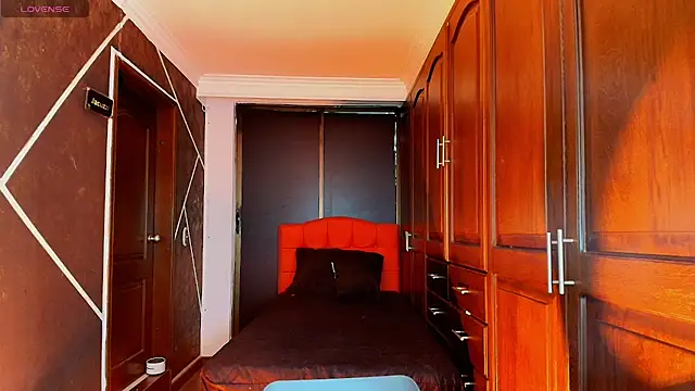 SexyNaf online show from March 12, 2025, 7:25 pm