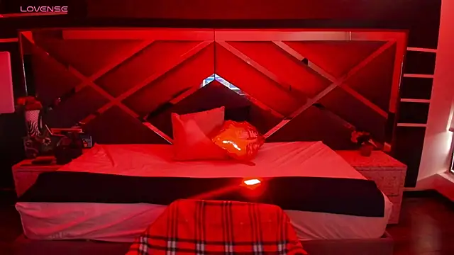 SexyNaf online show from September 26, 2025, 7:32 pm