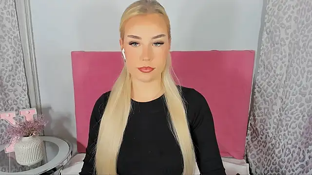 KristyHoney online show from March 8, 2026, 3:15 pm