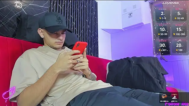 Snapshot of king_apolo chatting on December 17, 2024, 2:12 am king apolo online show from December 17, 2024, 2:12 am