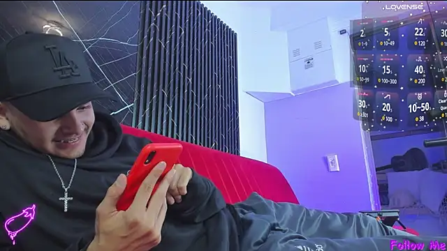 Snapshot of king_apolo chatting on December 24, 2024, 3:38 am king apolo online show from December 24, 2024, 3:38 am