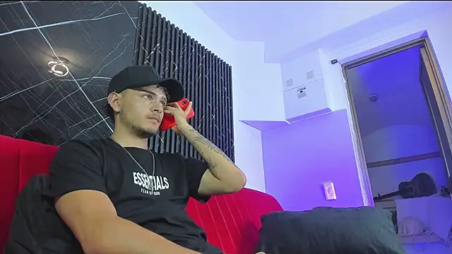 Snapshot of king_apolo chatting on December 28, 2024, 3:04 am king apolo online show from December 28, 2024, 3:04 am