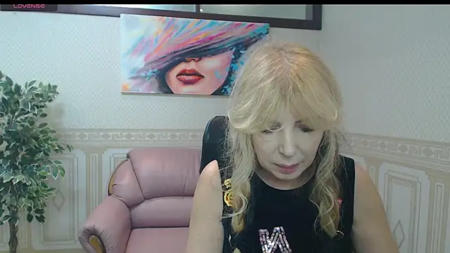 Snapshot of Anna_Diax chatting on March 17, 2025, 1:08 pm Anna Diax online show from March 17, 2025, 1:08 pm