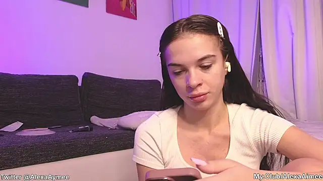 AlexaAimee online show from March 23, 2025, 4:27 am