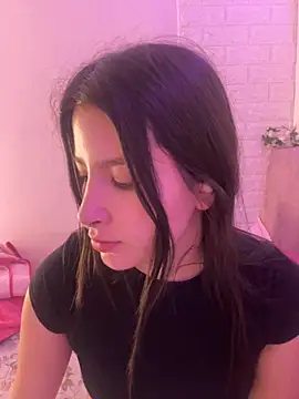 annaharper- online show from September 13, 2025, 9:26 pm